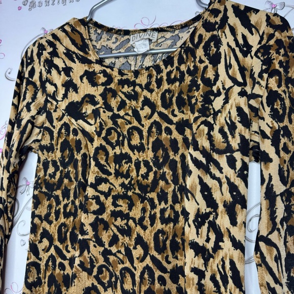 divine USA dress cheetah print animal print long sleeve flowy bottom stretchy - Picture 4 of 7